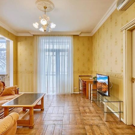 Apartment Near Bessarabsky Square Київ Екстер'єр фото