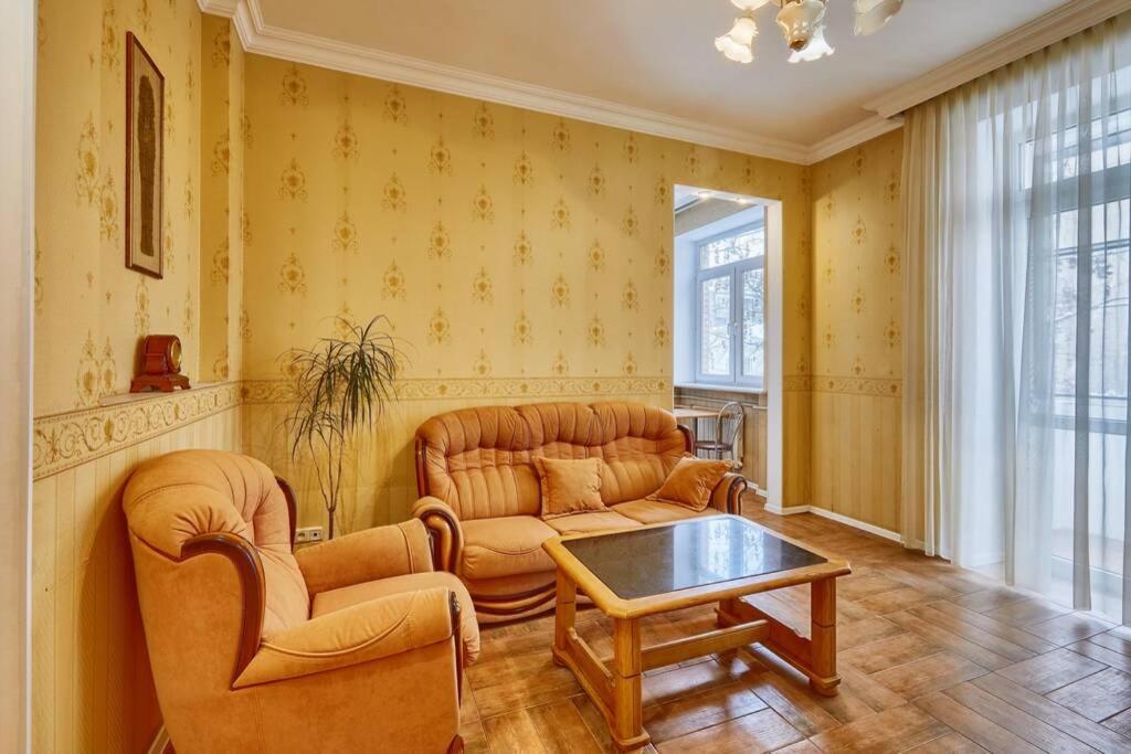 Apartment Near Bessarabsky Square Київ Екстер'єр фото