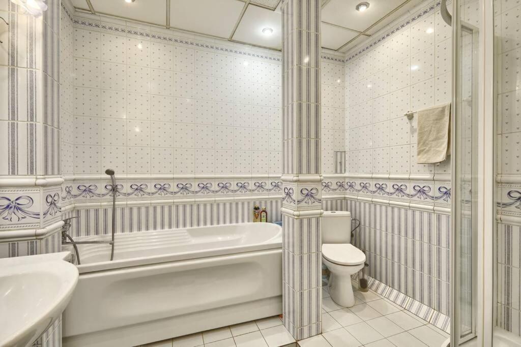 Apartment Near Bessarabsky Square Київ Екстер'єр фото