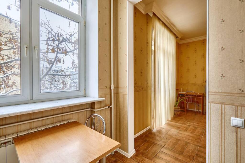 Apartment Near Bessarabsky Square Київ Екстер'єр фото