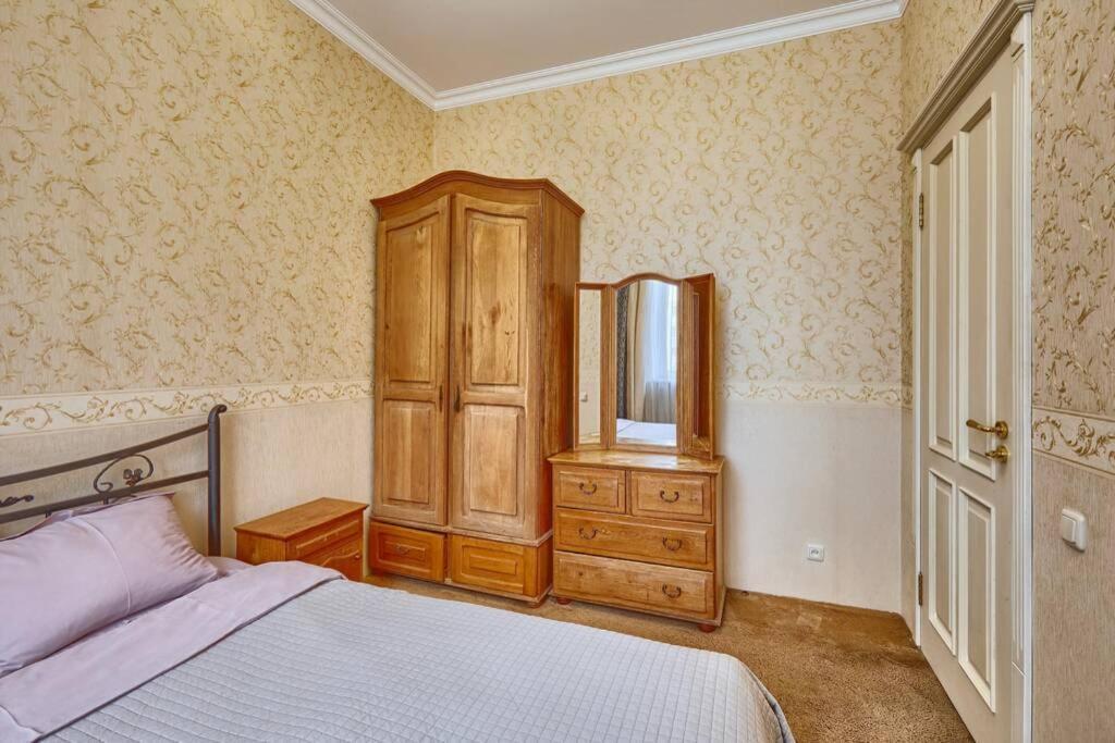 Apartment Near Bessarabsky Square Київ Екстер'єр фото