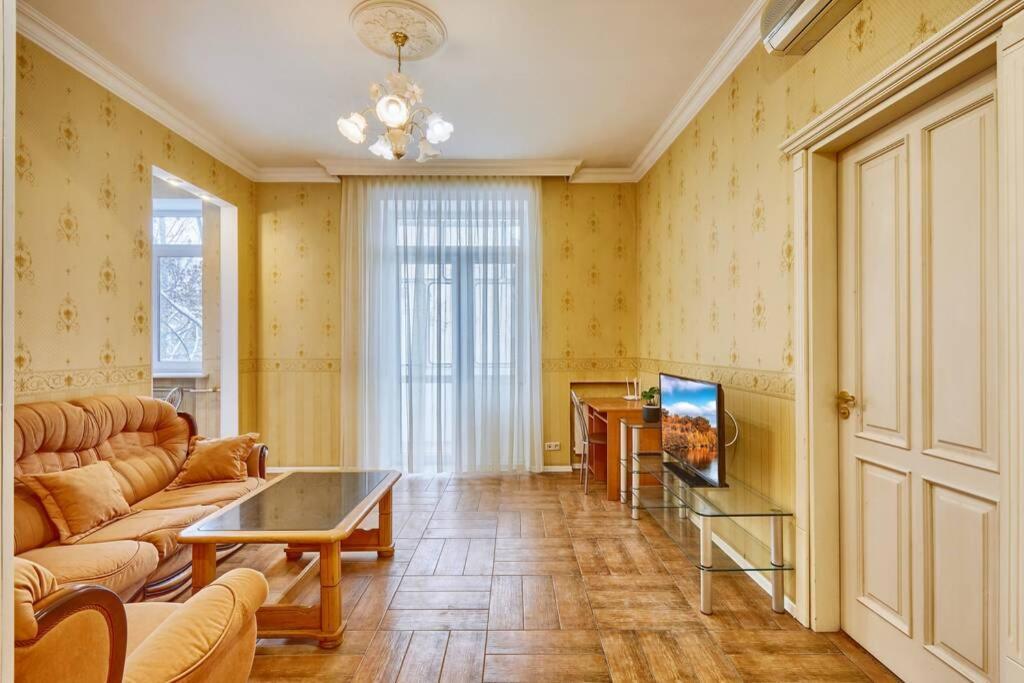 Apartment Near Bessarabsky Square Київ Екстер'єр фото